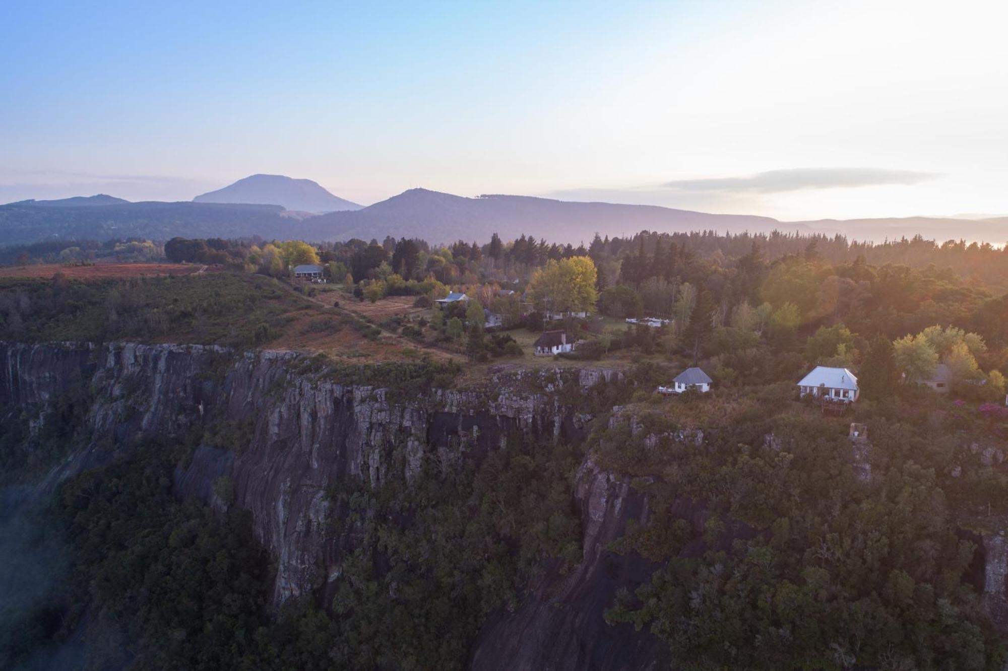 The Edge Mountain Retreat Villa Hogsback Exterior photo